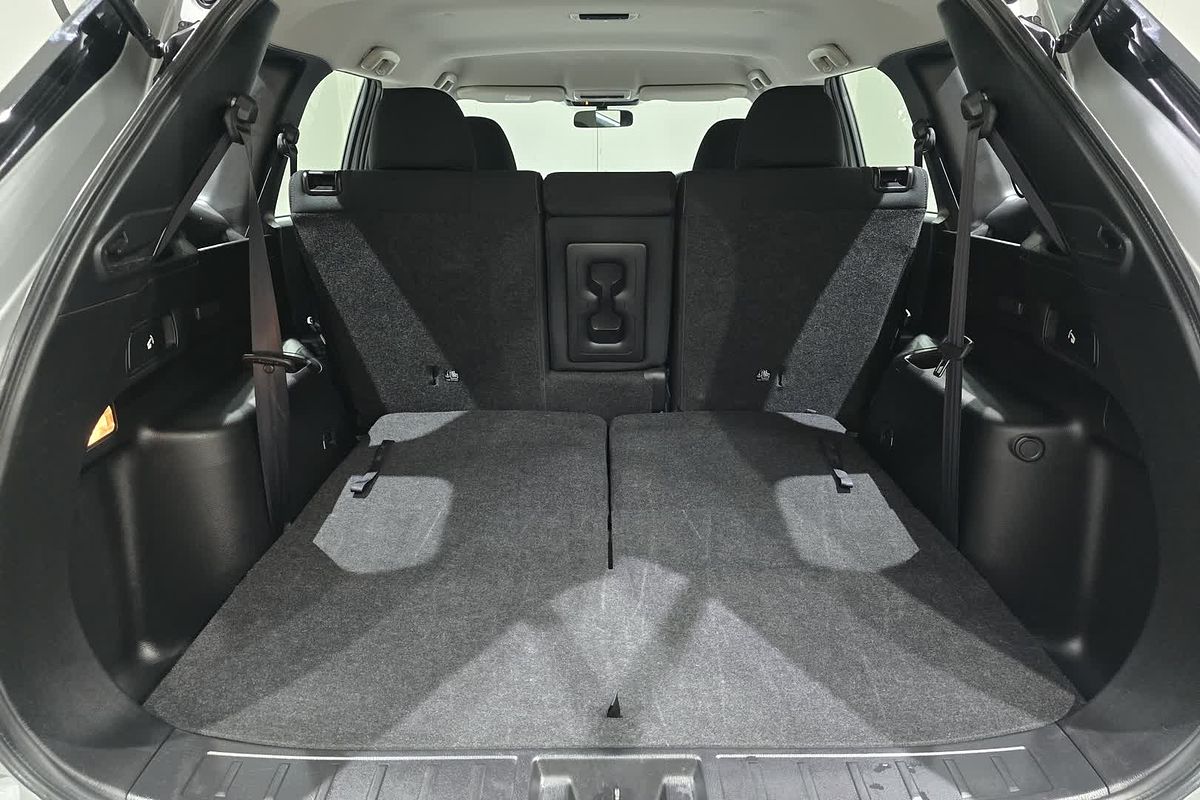 2023 Mitsubishi OUTLANDER OUTLANDER ES 7 SEAT (2WD) ZM2M46
