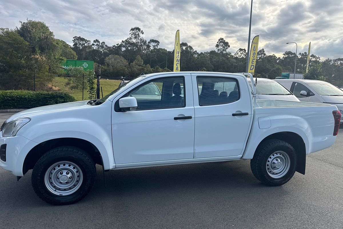 2017 Isuzu D-MAX SX  Rear Wheel Drive
