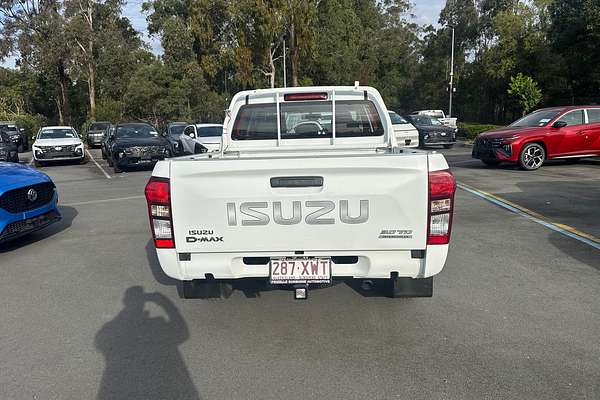 2017 Isuzu D-MAX SX  Rear Wheel Drive