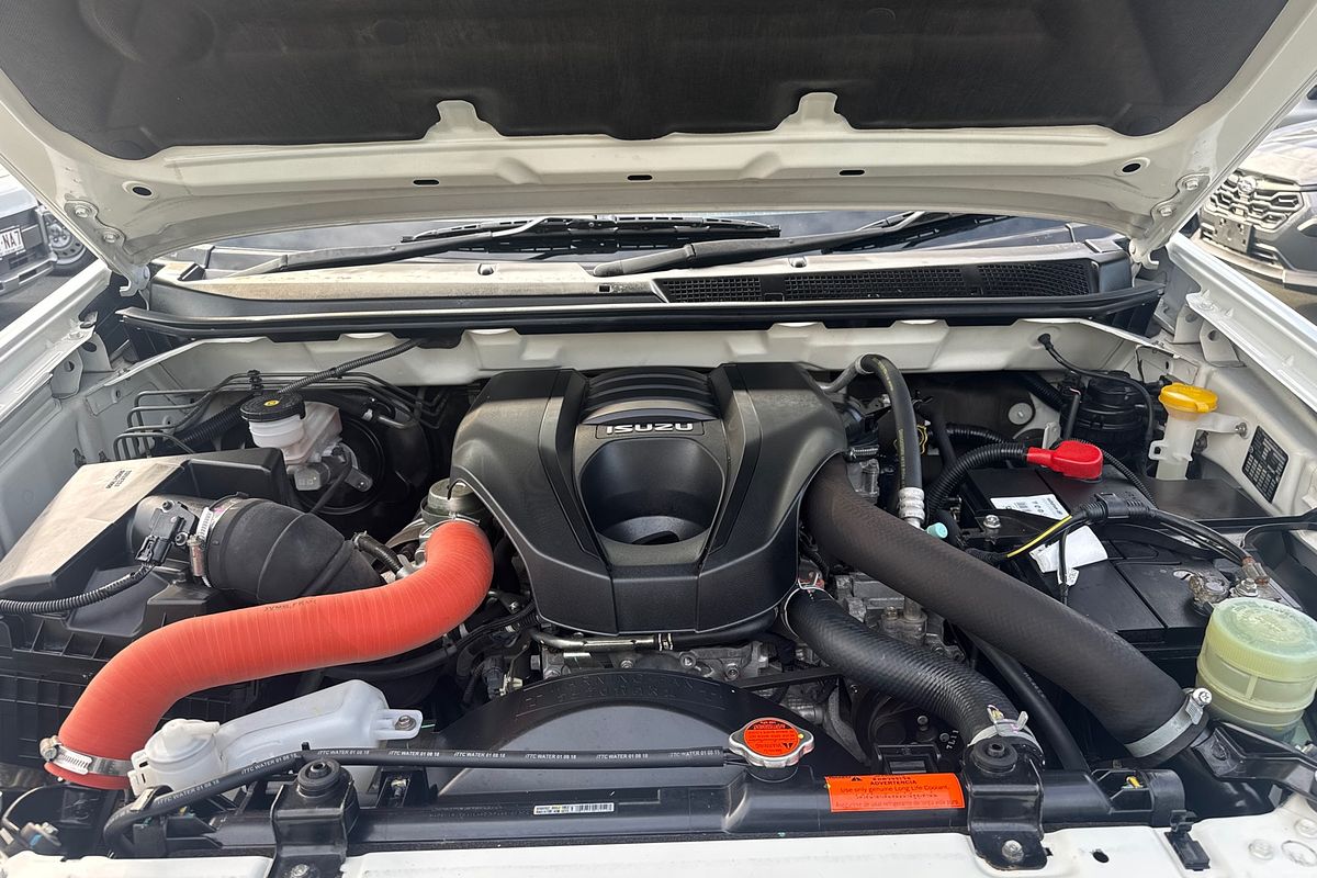 2017 Isuzu D-MAX SX  Rear Wheel Drive