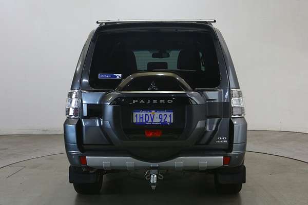 2020 Mitsubishi Pajero Exceed NX