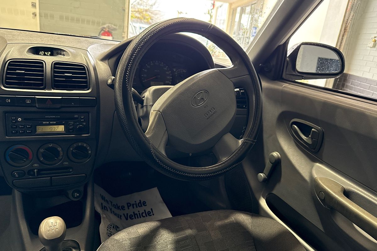 2003 Hyundai Accent GL LC