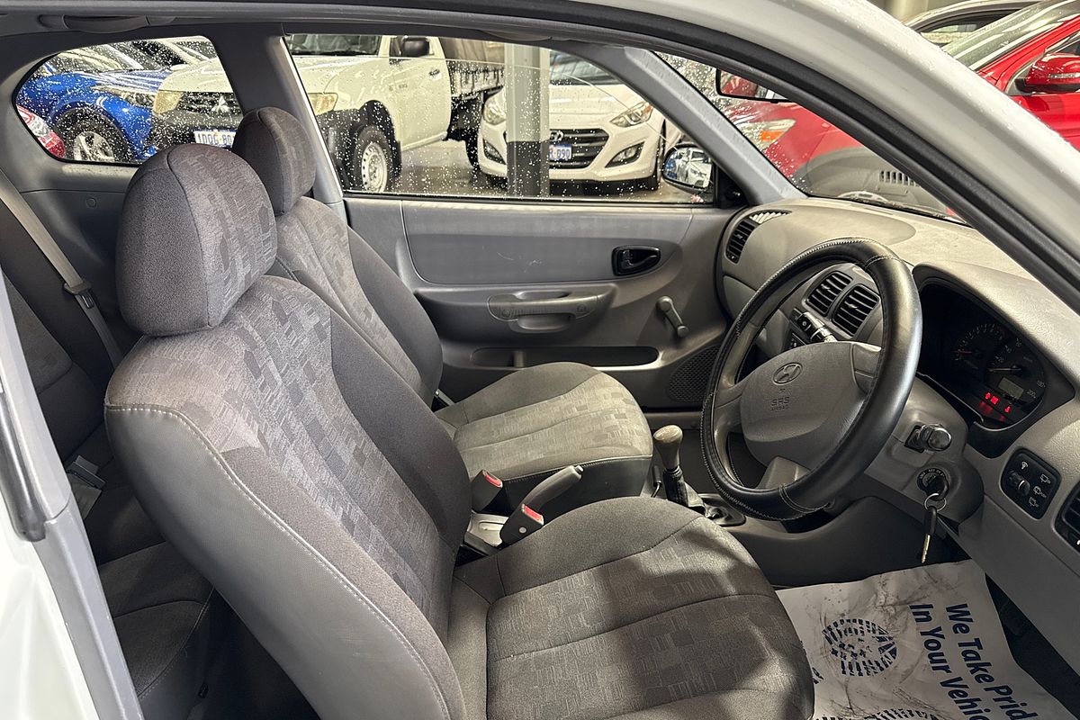 2003 Hyundai Accent GL LC