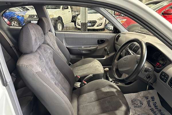 2003 Hyundai Accent GL LC
