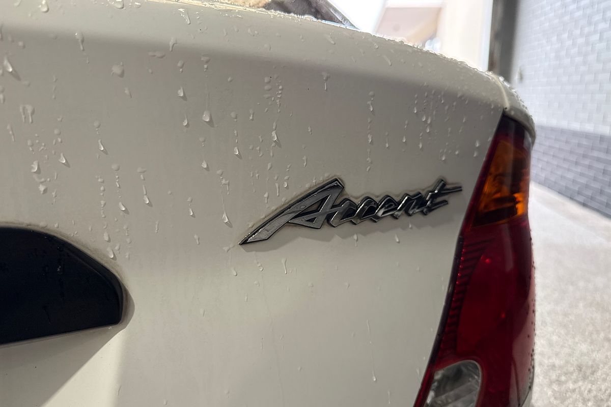 2003 Hyundai Accent GL LC