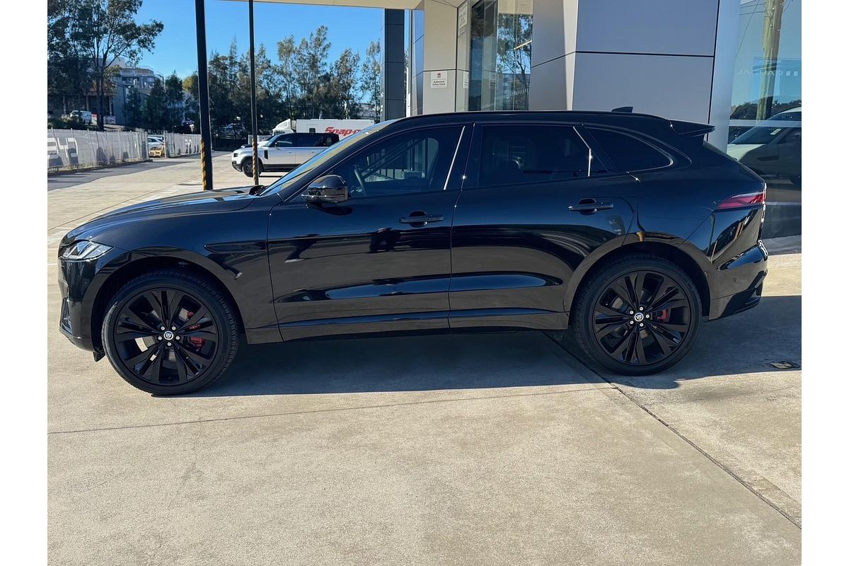 2024 Jaguar F-PACE P250 R-Dynamic SE X761