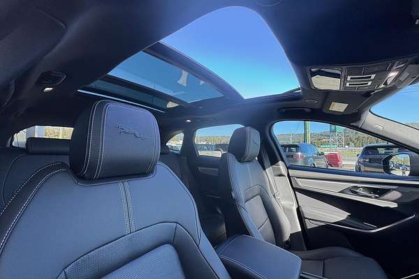 2024 Jaguar F-PACE P250 R-Dynamic SE X761