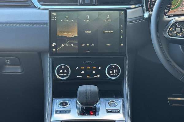 2024 Jaguar F-PACE P250 R-Dynamic SE X761