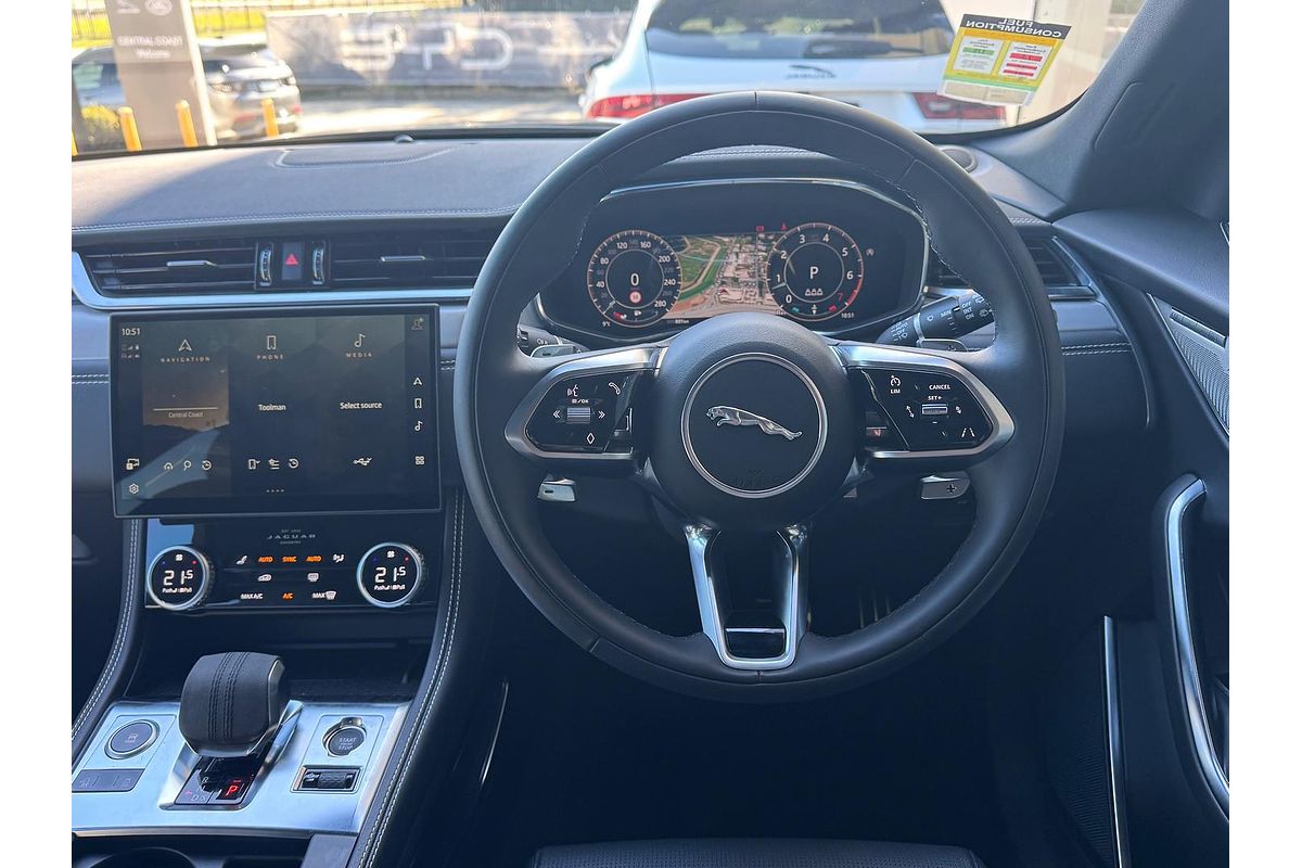 2024 Jaguar F-PACE P250 R-Dynamic SE X761