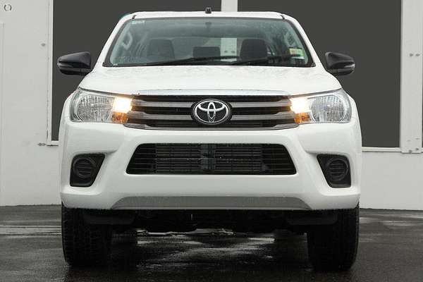 2018 Toyota Hilux SR GUN126R 4X4