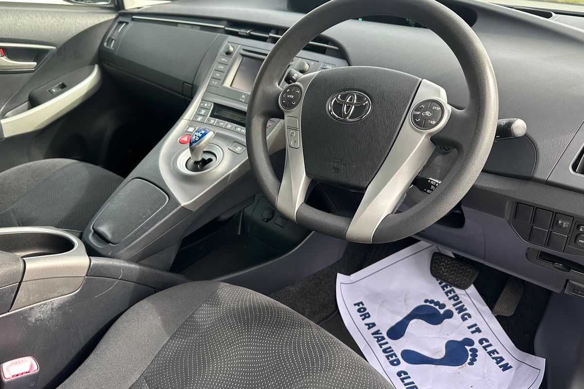 2013 Toyota Prius ZVW30R