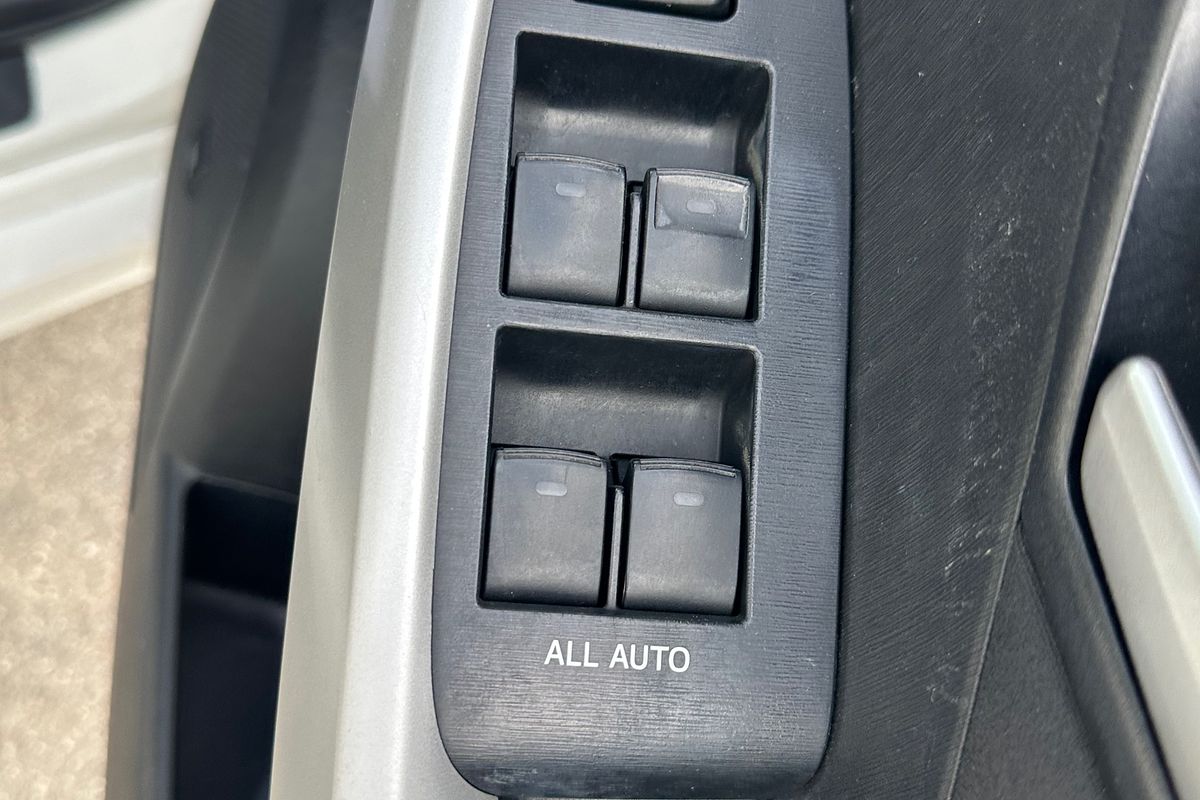 2013 Toyota Prius ZVW30R