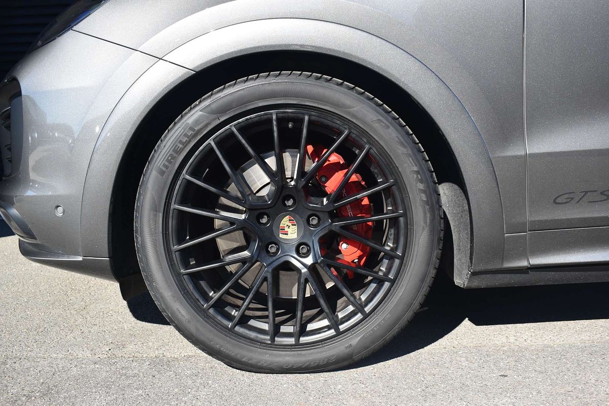 2022 Porsche Cayenne GTS 9YB