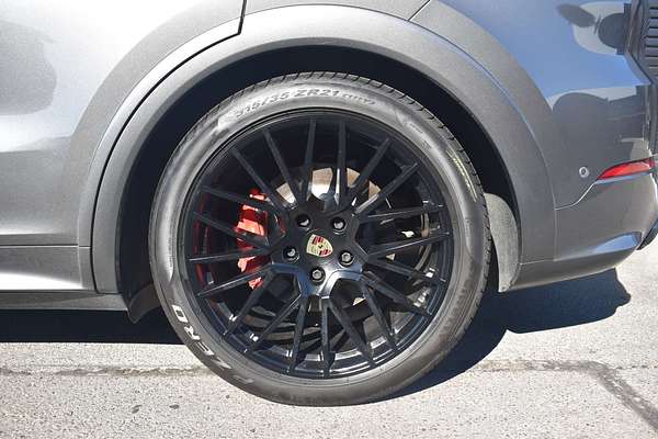 2022 Porsche Cayenne GTS 9YB
