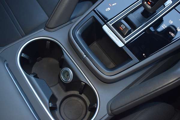 2022 Porsche Cayenne GTS 9YB