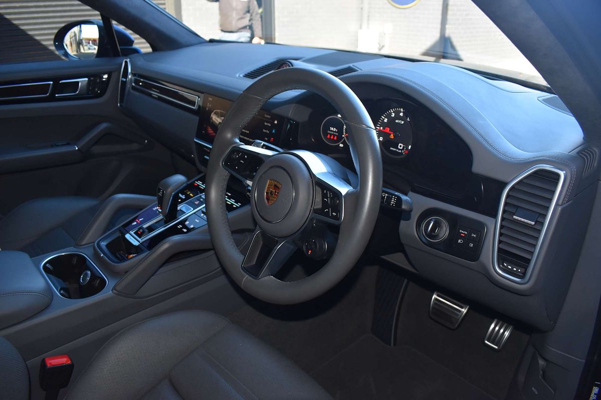 2022 Porsche Cayenne GTS 9YB