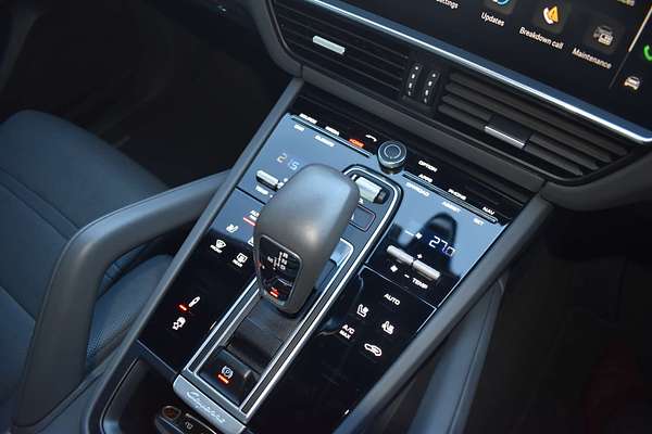 2022 Porsche Cayenne GTS 9YB