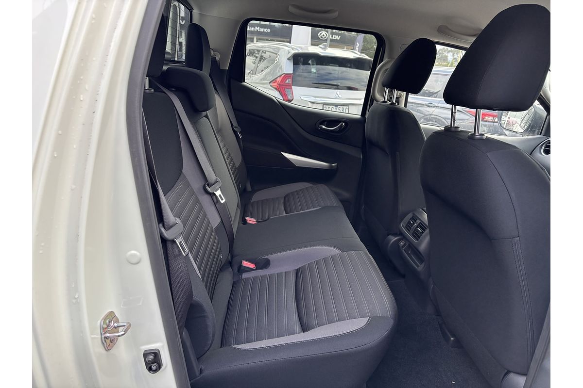 2024 Nissan Navara ST D23 4X4