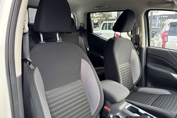 2024 Nissan Navara ST D23 4X4
