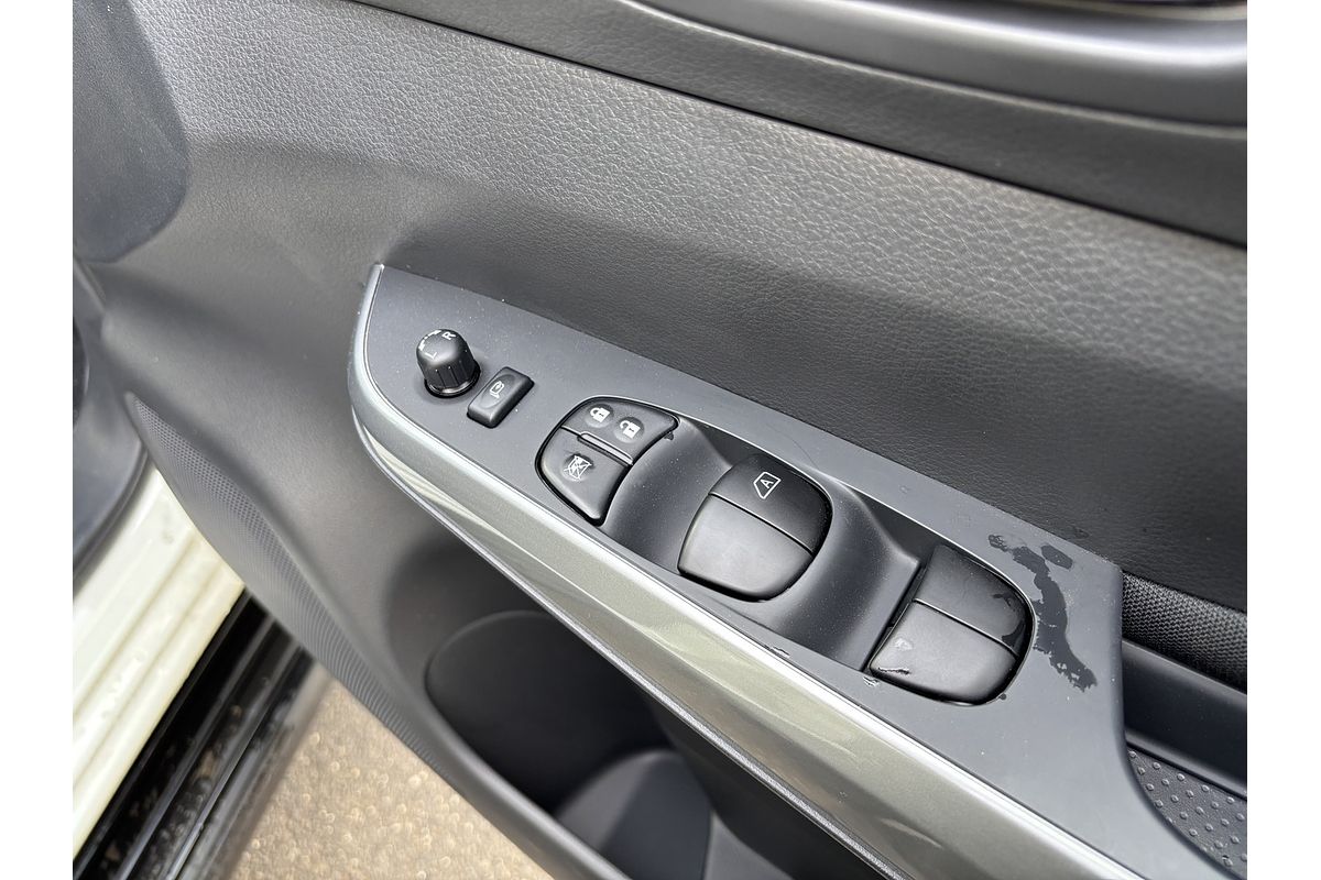 2024 Nissan Navara ST D23 4X4