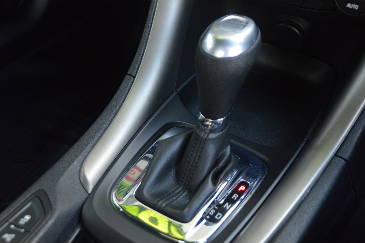 2017 Holden Ute VF Series II Rear Wheel Drive