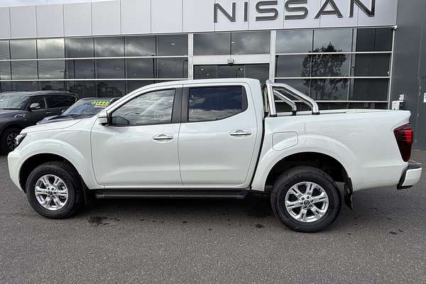 2024 Nissan Navara ST D23 4X4
