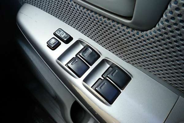2009 Toyota Hilux SR5 KUN26R 4X4