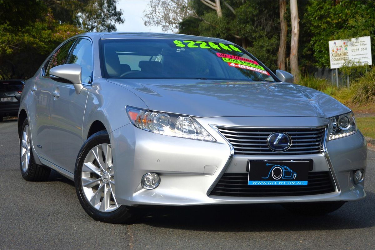 2013 Lexus ES ES300h Luxury AVV60R
