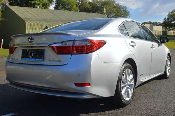 2013 Lexus ES ES300h Luxury AVV60R