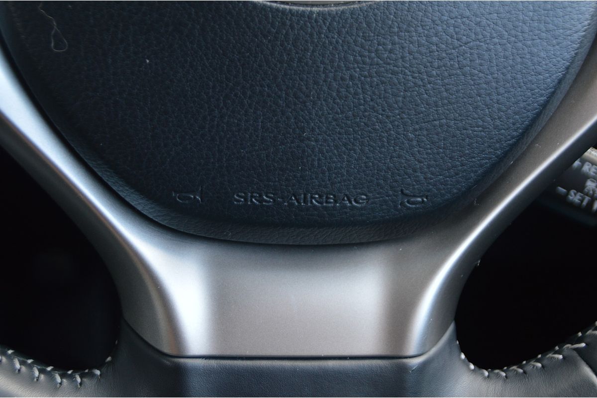 2013 Lexus ES ES300h Luxury AVV60R