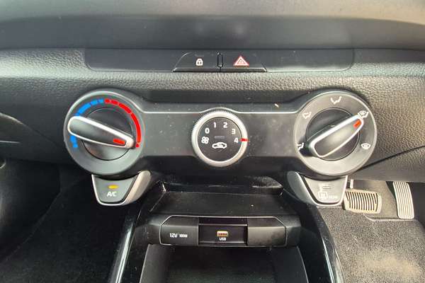 2022 Kia Rio Sport YB