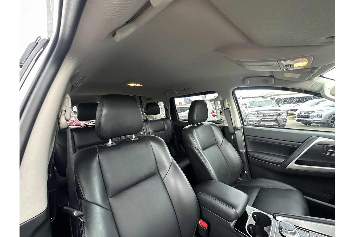 2023 Mitsubishi Pajero Sport GSR QF