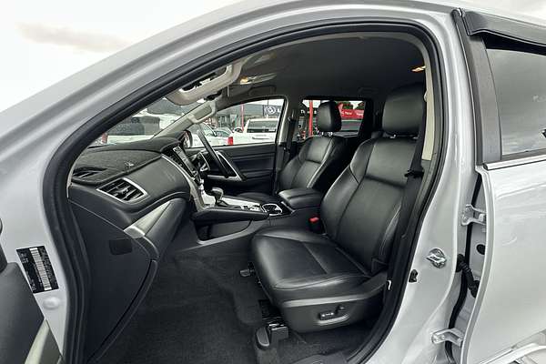 2023 Mitsubishi Pajero Sport GSR QF