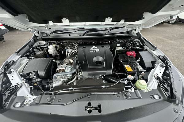 2023 Mitsubishi Pajero Sport GSR QF