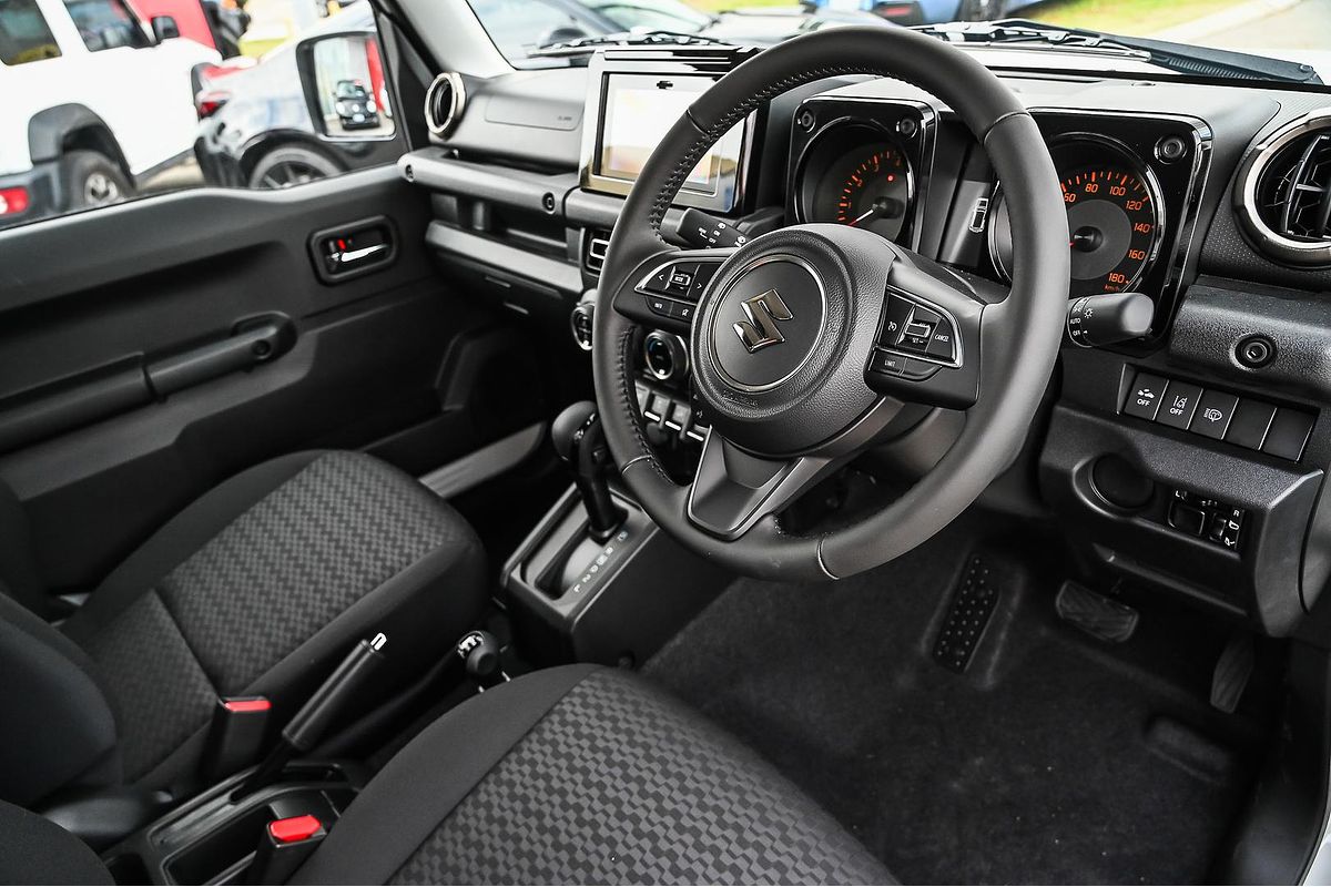 2025 Suzuki Jimny