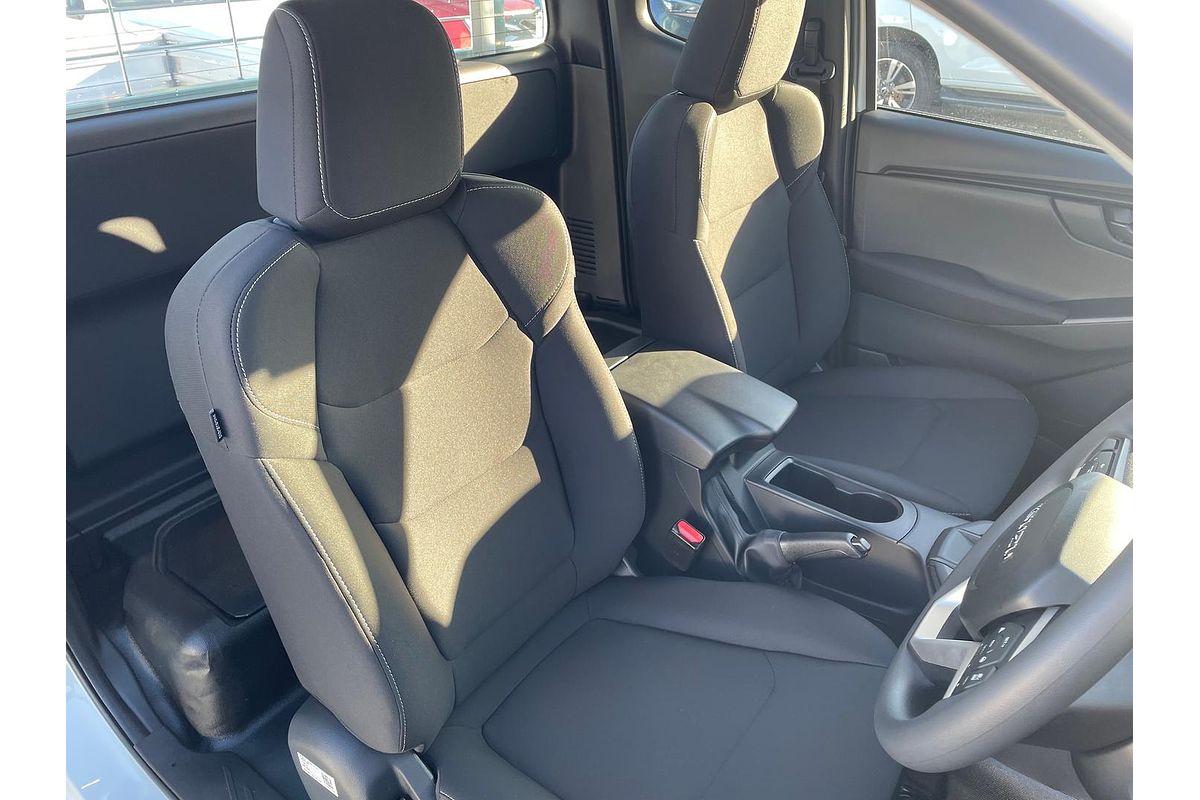 2025 Isuzu D-MAX SX 4X4