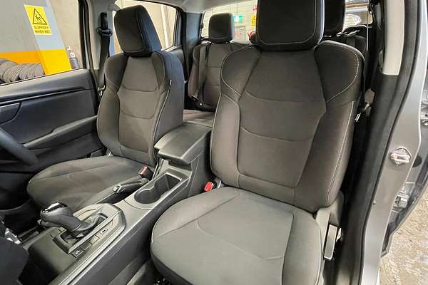 2025 Isuzu D-MAX SX 4X4