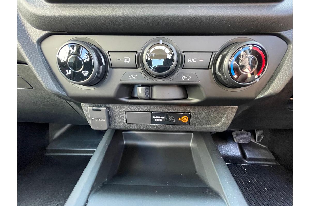 2025 Isuzu D-MAX SX 4X4