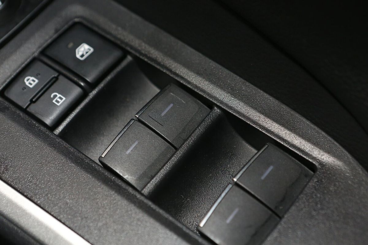 2024 Toyota RAV4 XSE AXAH54R