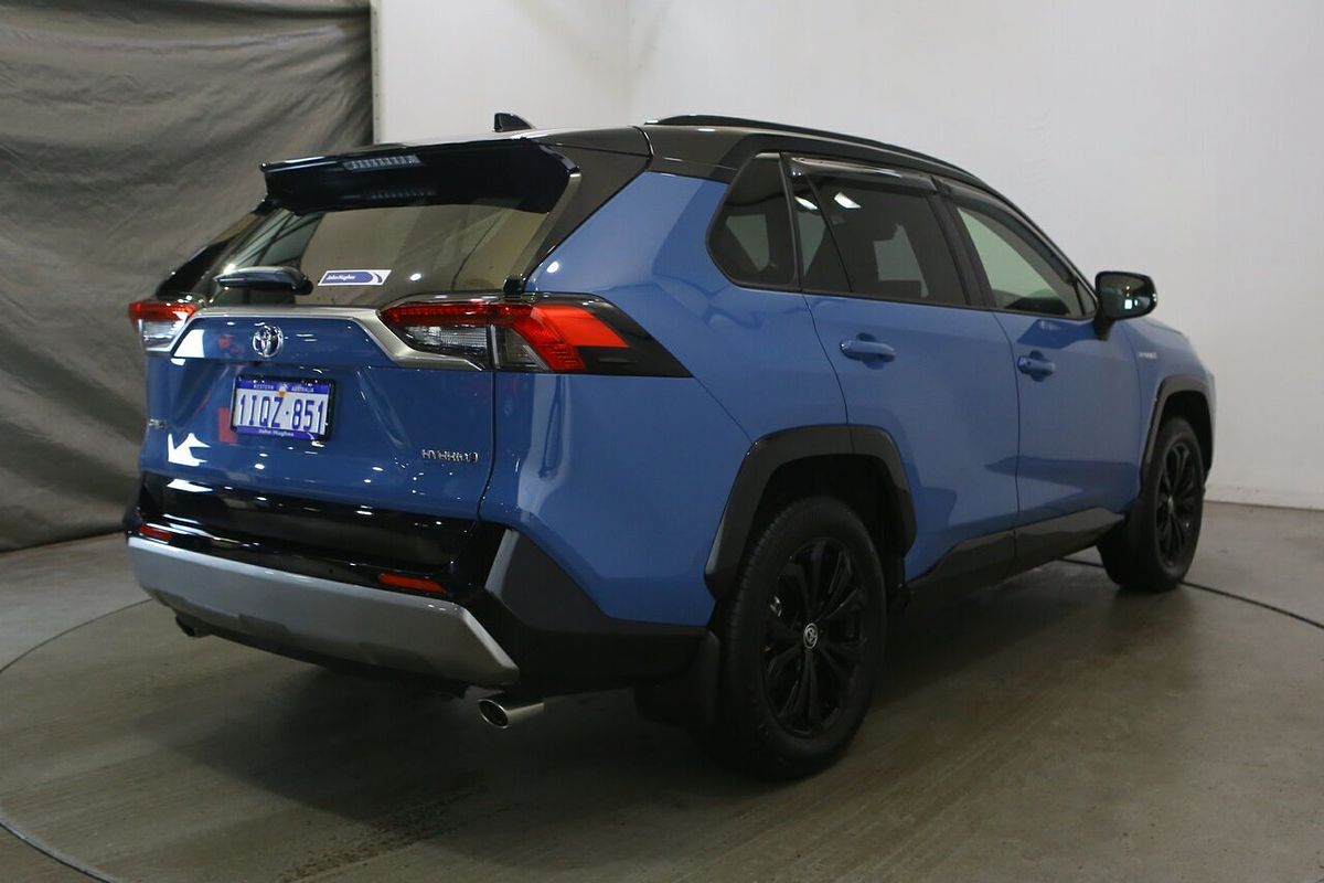 2024 Toyota RAV4 XSE AXAH52R