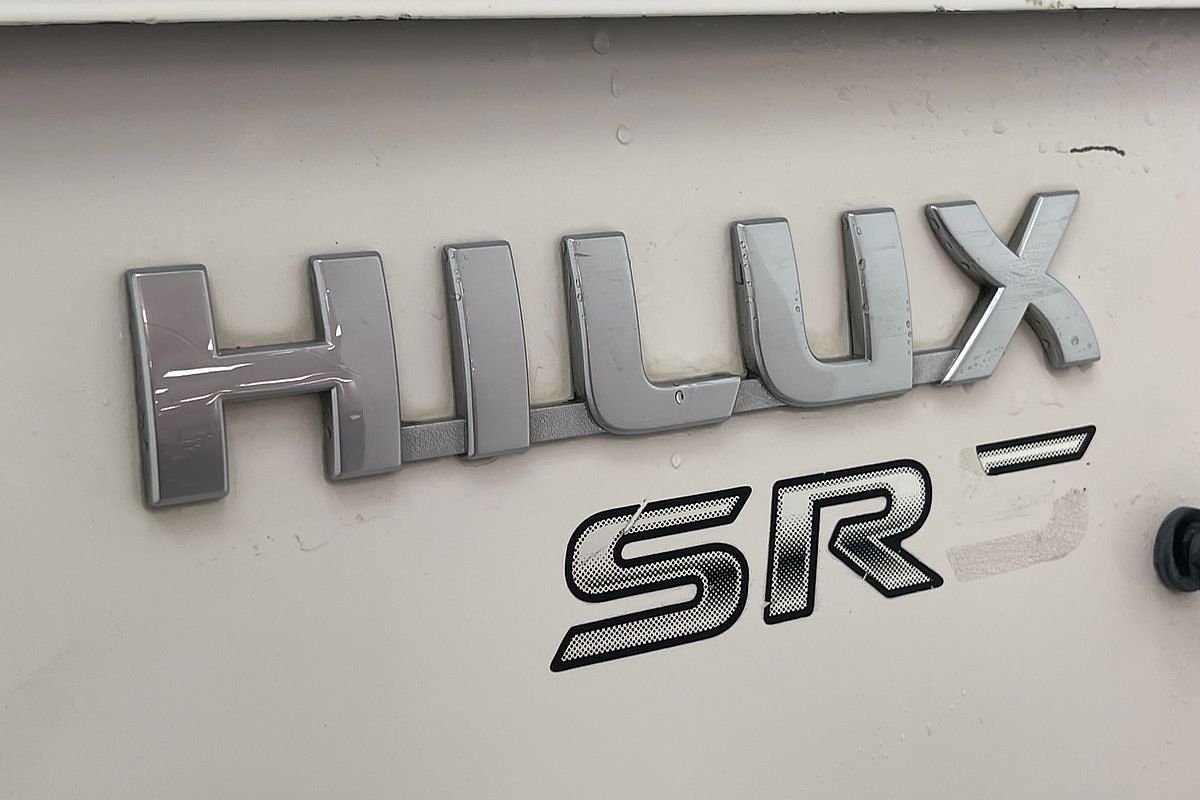 2010 Toyota Hilux SR5 GGN25R 4X4