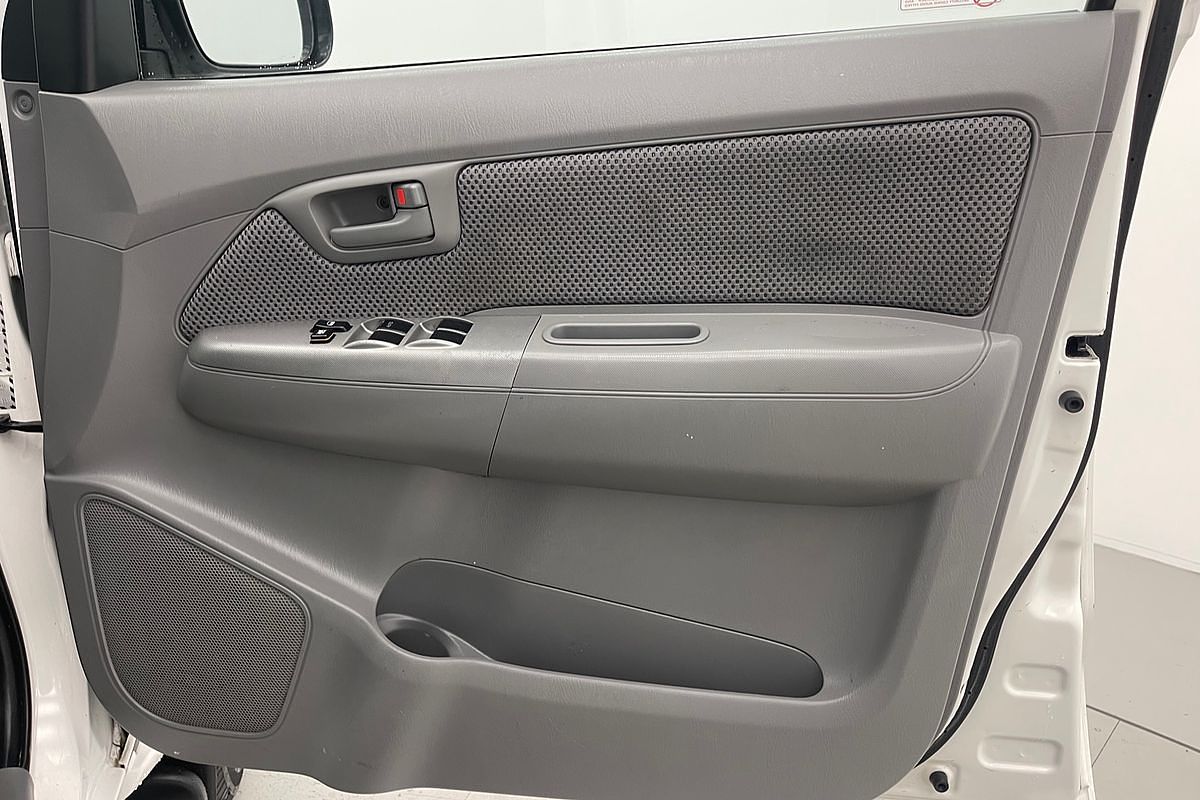 2010 Toyota Hilux SR5 GGN25R 4X4