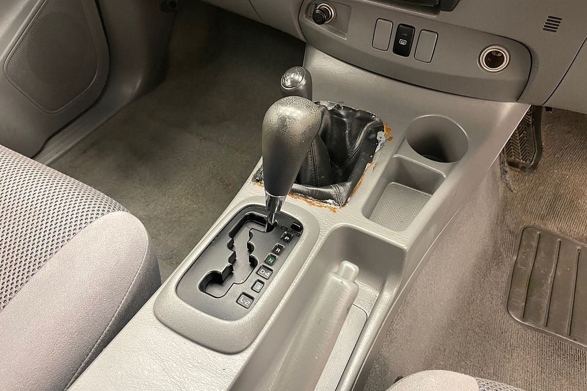 2010 Toyota Hilux SR5 GGN25R 4X4