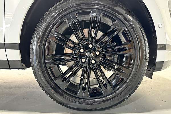 2025 Land Rover Range Rover Evoque P250 Dynamic SE L551