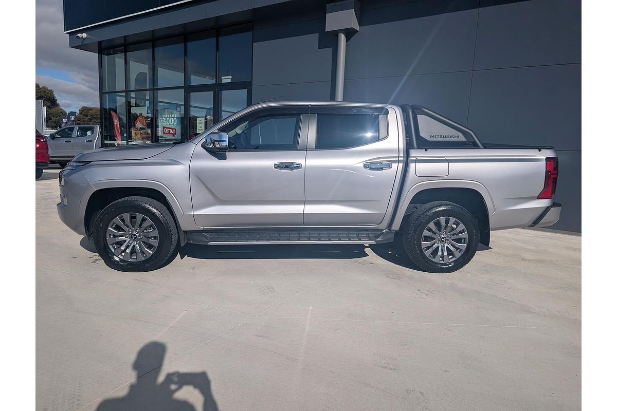 2024 Mitsubishi Triton GLS MV 4X4