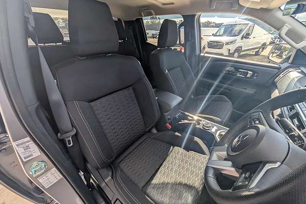 2024 Mitsubishi Triton GLS MV 4X4