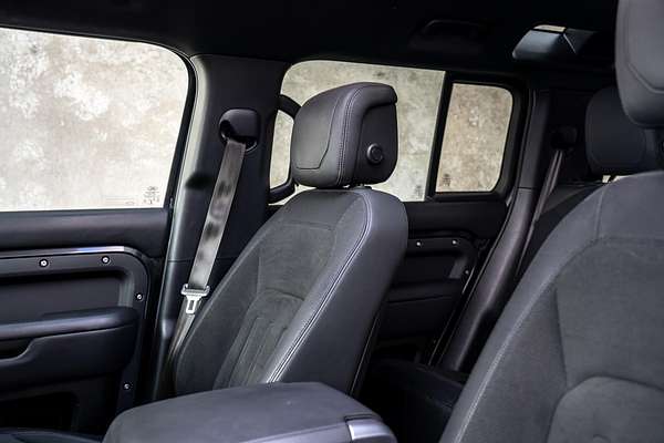 2022 Land Rover Defender 110 P525 V8 L663