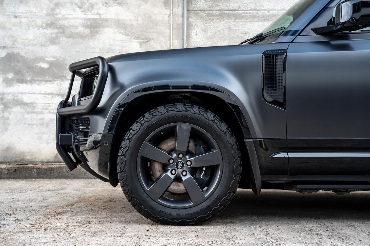 2022 Land Rover Defender 110 P525 V8 L663