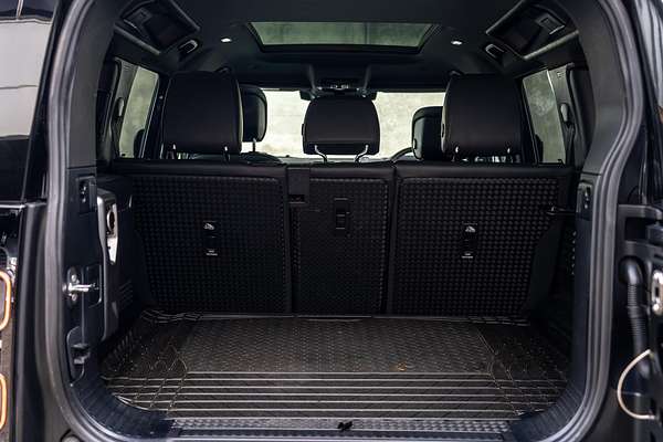 2022 Land Rover Defender 110 P525 V8 L663