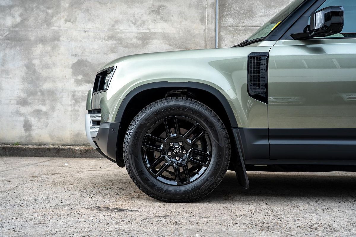 2024 Land Rover Defender 90 D250 S L663